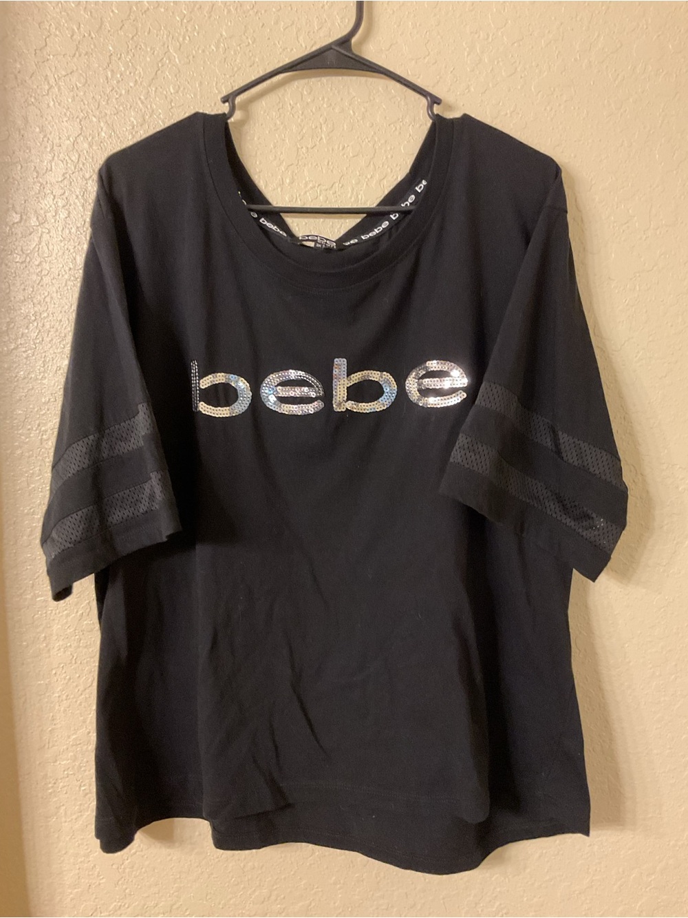 NWT Bebe Sport Black Sequin Logo Mesh Sleeve Top Plus Size 3X- L78